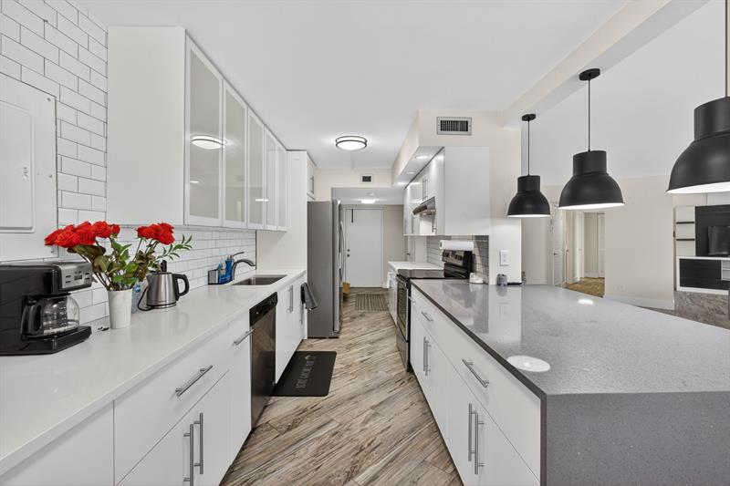 Image 19 of 60 For 4770 Fountains Dr  104