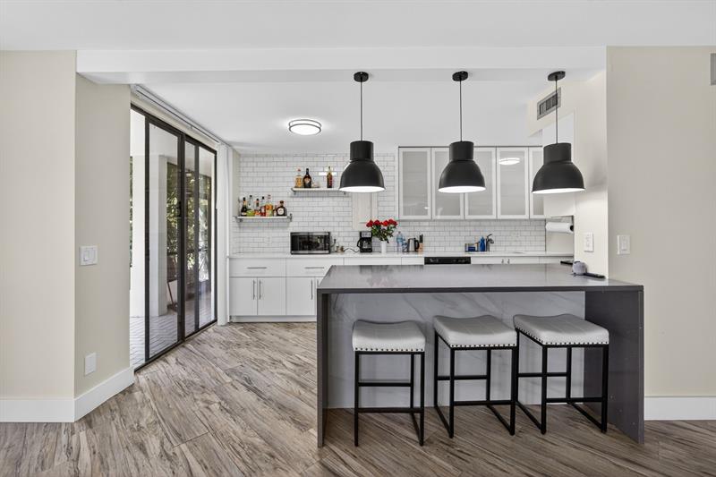 Image 21 of 60 For 4770 Fountains Dr  104