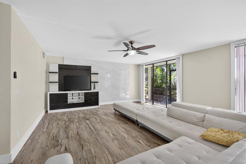 Image 26 of 60 For 4770 Fountains Dr  104