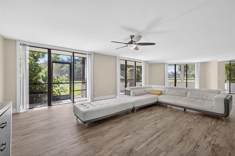 Image 29 of 60 For 4770 Fountains Dr  104