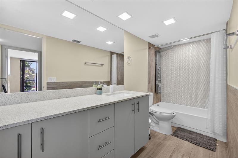 Image 34 of 60 For 4770 Fountains Dr  104