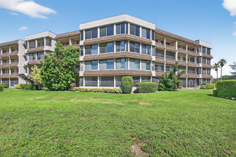 Image 50 of 60 For 4770 Fountains Dr  104