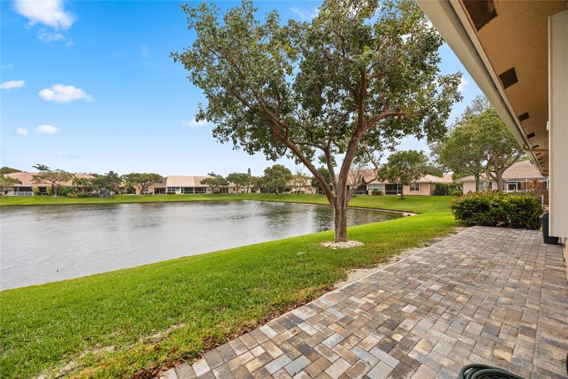 Image 24 of 39 For 243 Coral Trace Ln