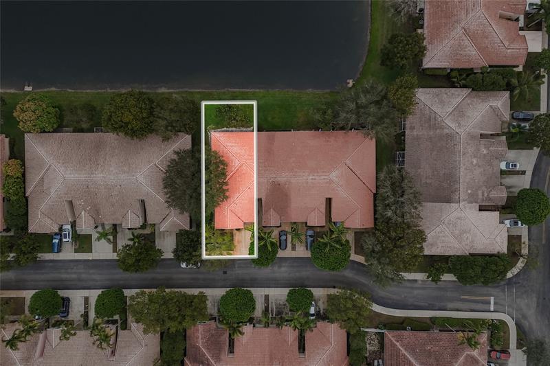 Image 32 of 39 For 243 Coral Trace Ln