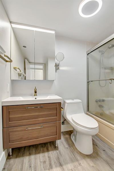 Image 22 of 41 For 1000 River Reach Dr  209