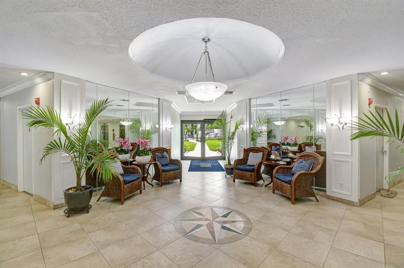 Image 4 of 41 For 1000 River Reach Dr  209