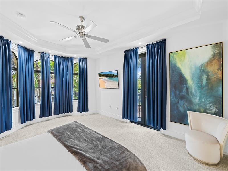 Image 28 of 49 For 500 Flamingo Dr