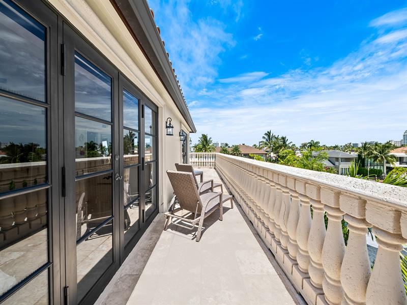 Image 31 of 49 For 500 Flamingo Dr