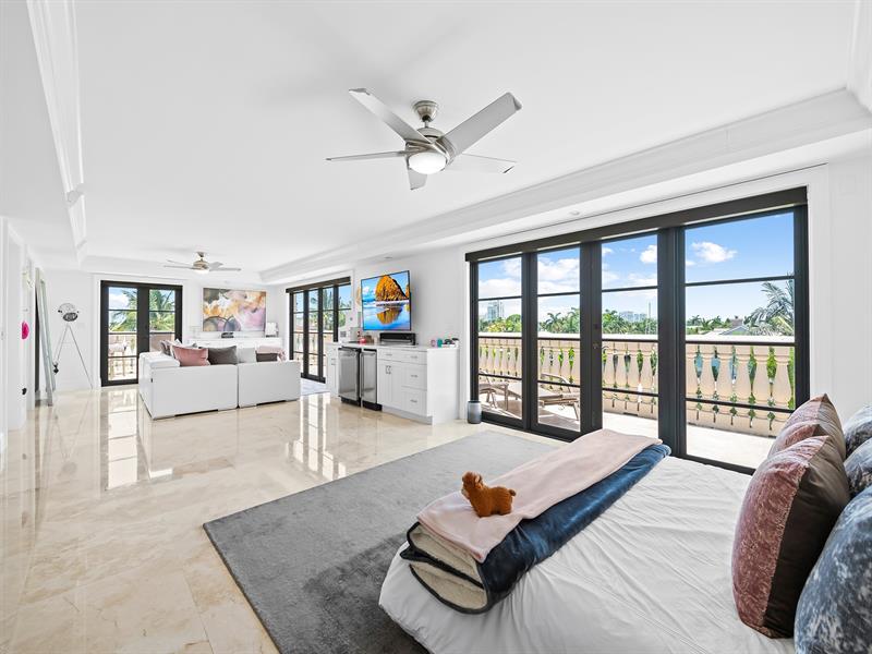 Image 40 of 49 For 500 Flamingo Dr