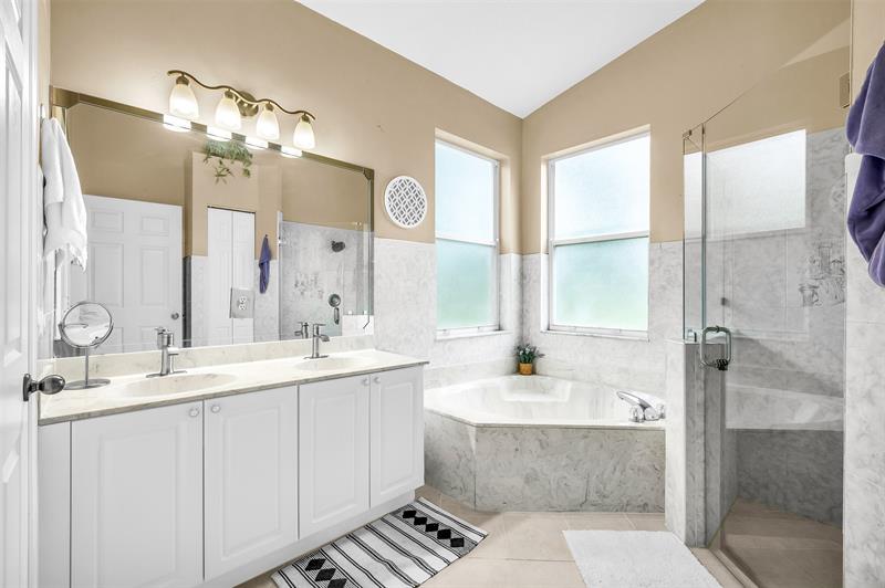 Image 17 of 45 For 6542 Spring Meadow Dr