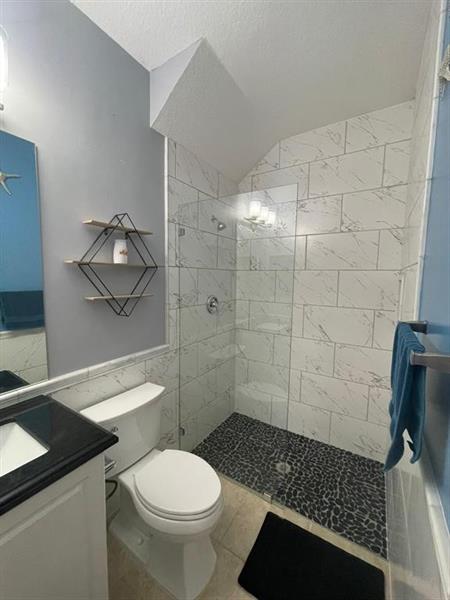 Image 11 of 12 For 7445 Sarentino Lane  219