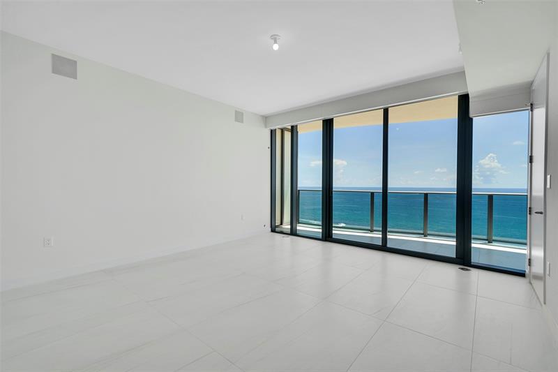 Image 16 of 56 For 900 Ocean Blvd  1701