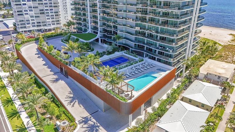 Image 27 of 56 For 900 Ocean Blvd  1701