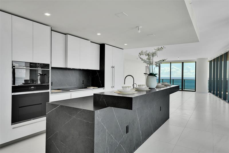 Image 9 of 56 For 900 Ocean Blvd  1701