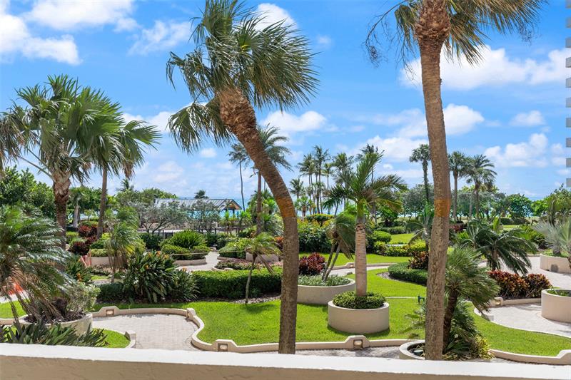 Image 20 of 21 For 5100 Ocean  317