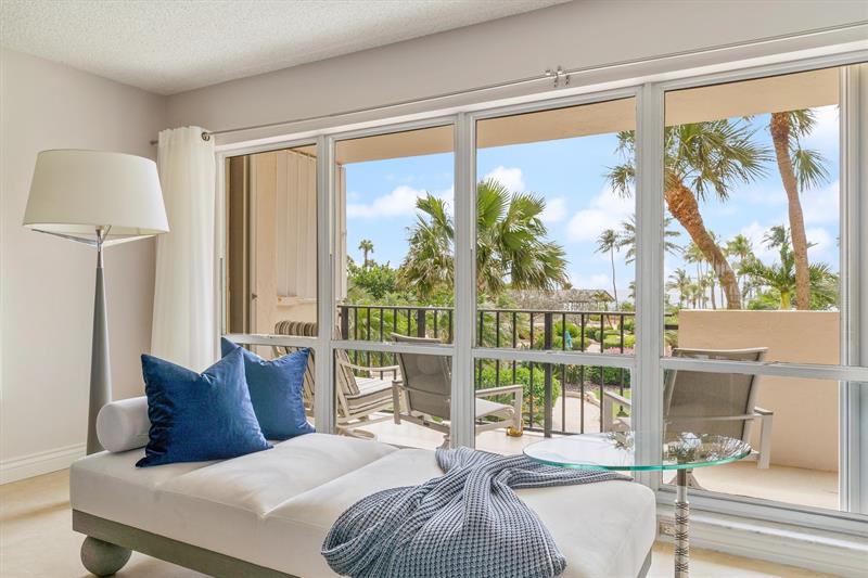 Image 5 of 21 For 5100 Ocean  317