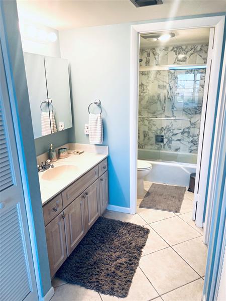 Image 9 of 15 For 10777 Sample Rd  918