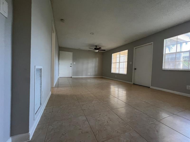 Image 4 of 16 For 317 11th Ave  D