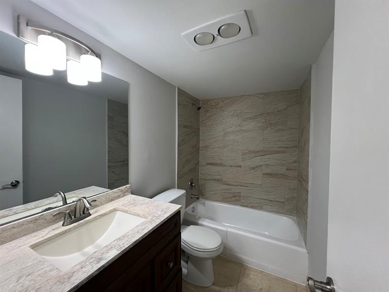 Image 9 of 16 For 317 11th Ave  D