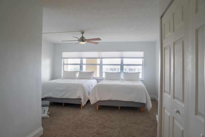 Image 29 of 30 For 1800 Ocean Blvd  908