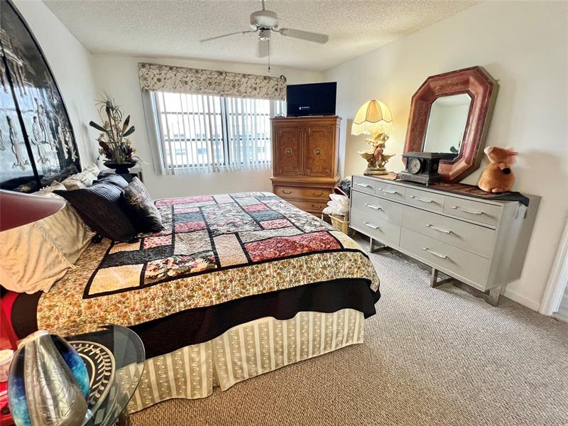 Image 15 of 21 For 10842 Clairmont Cir  310