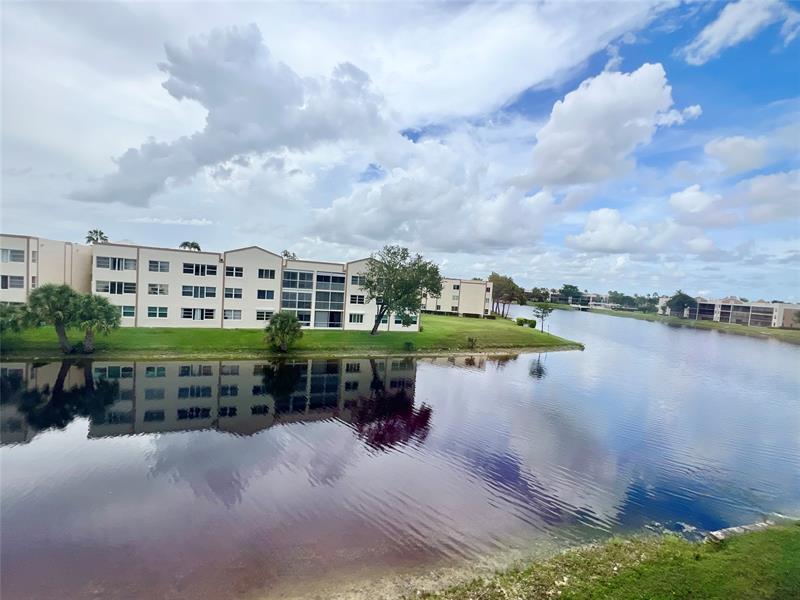 Image 21 of 21 For 10842 Clairmont Cir  310
