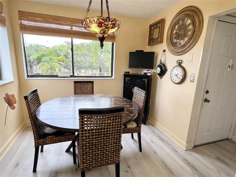 Image 7 of 21 For 10842 Clairmont Cir  310