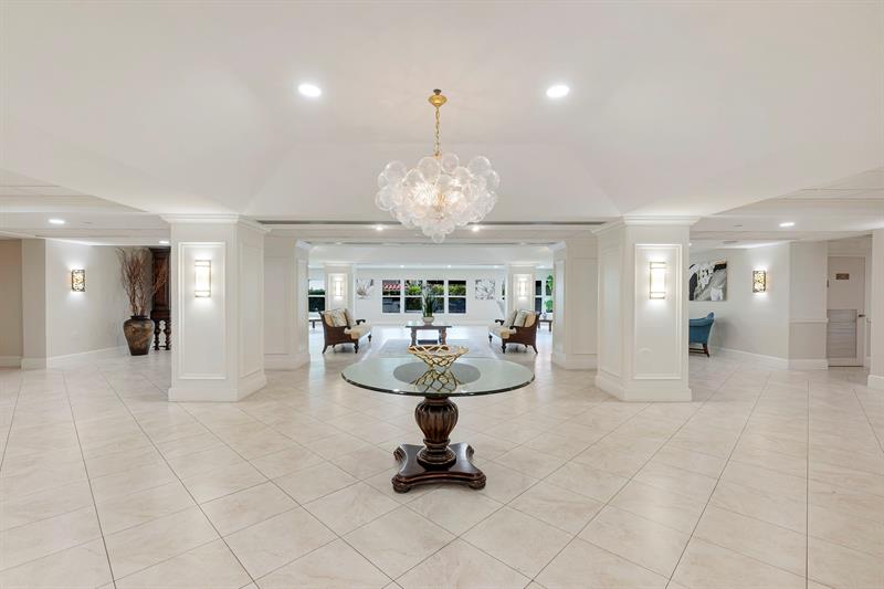 Image 38 of 60 For 3200 Port Royale Dr N  112