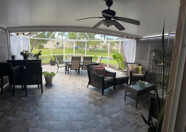 Image 19 of 27 For 1244 Lakes Dr  1244