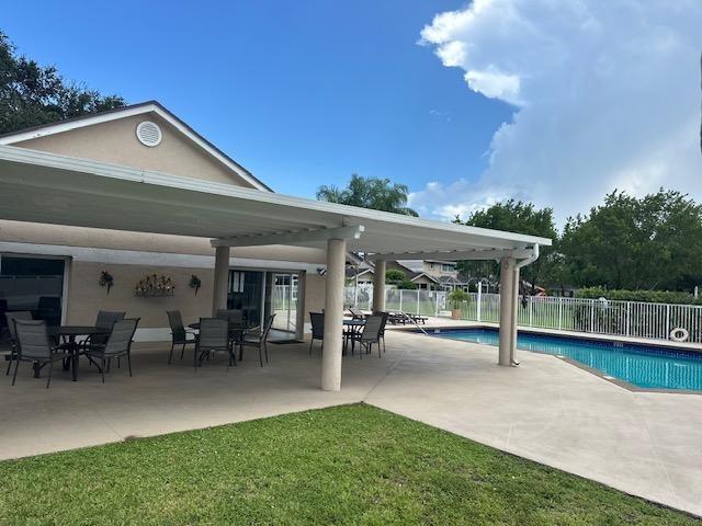Image 26 of 27 For 1244 Lakes Dr  1244