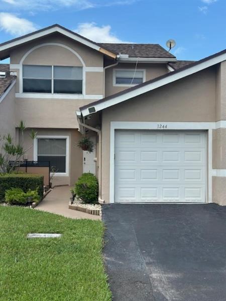 Image 3 of 27 For 1244 Lakes Dr  1244