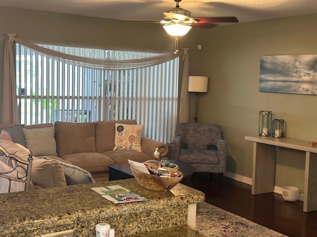 Image 6 of 27 For 1244 Lakes Dr  1244