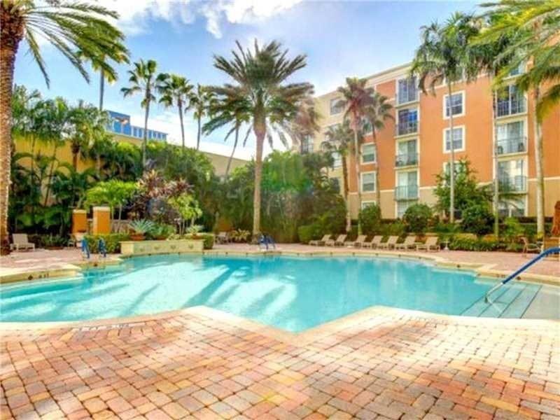Image 27 of 33 For 651 Okeechobee Blvd  Ph 1106