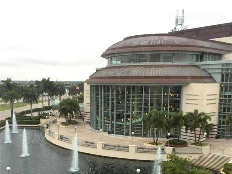 Image 31 of 33 For 651 Okeechobee Blvd  Ph 1106