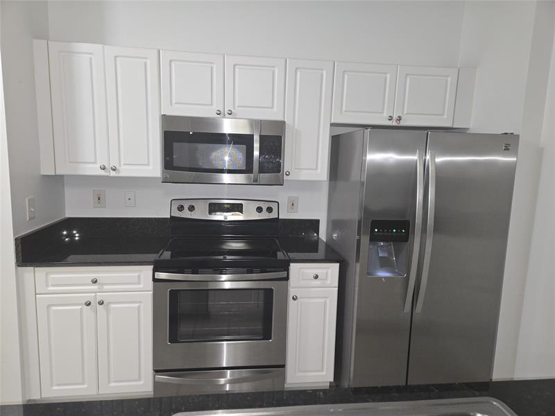 Image 4 of 33 For 651 Okeechobee Blvd  Ph 1106
