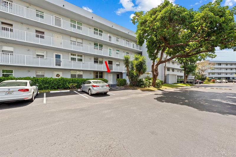 Image 22 of 22 For 111 Royal Park Dr  1c