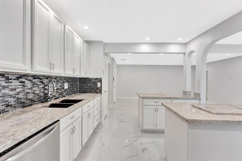 Image 12 of 55 For 10251 39th Ct
