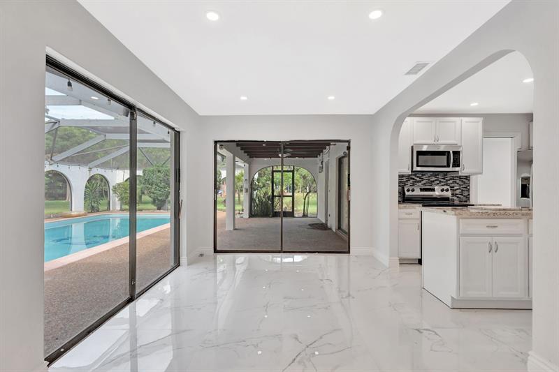 Image 16 of 55 For 10251 39th Ct