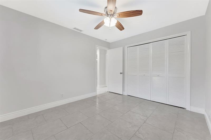 Image 23 of 55 For 10251 39th Ct