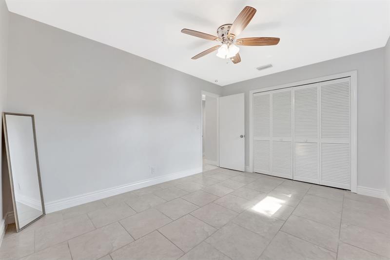 Image 25 of 55 For 10251 39th Ct