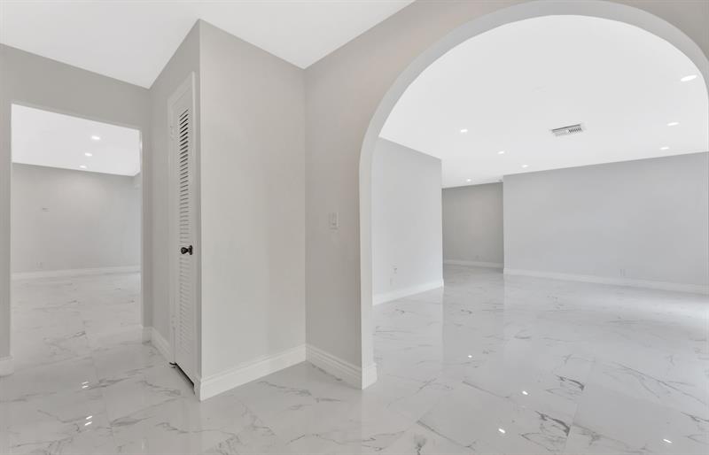 Image 3 of 55 For 10251 39th Ct