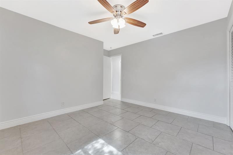 Image 30 of 55 For 10251 39th Ct