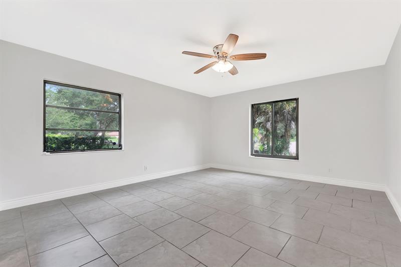 Image 31 of 55 For 10251 39th Ct