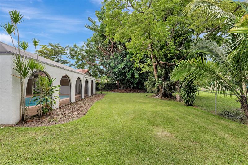 Image 44 of 55 For 10251 39th Ct