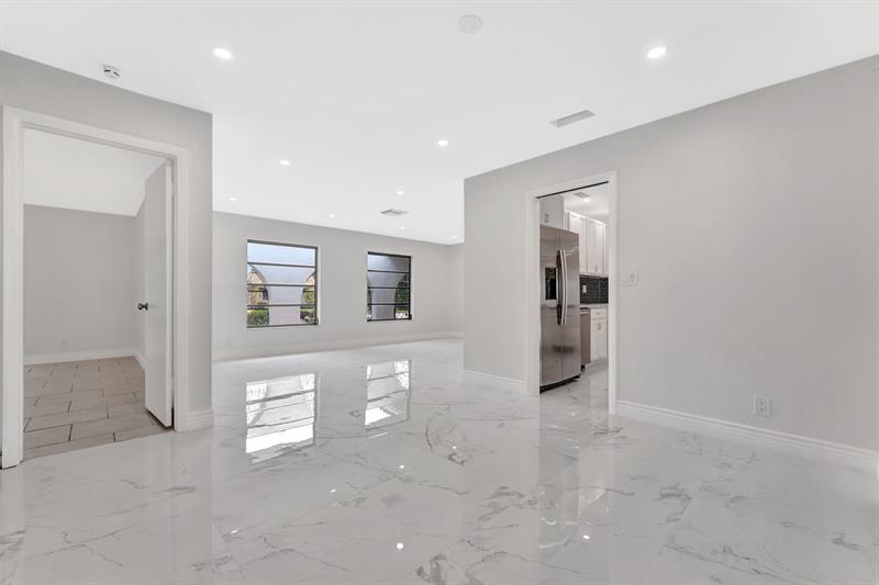 Image 9 of 55 For 10251 39th Ct