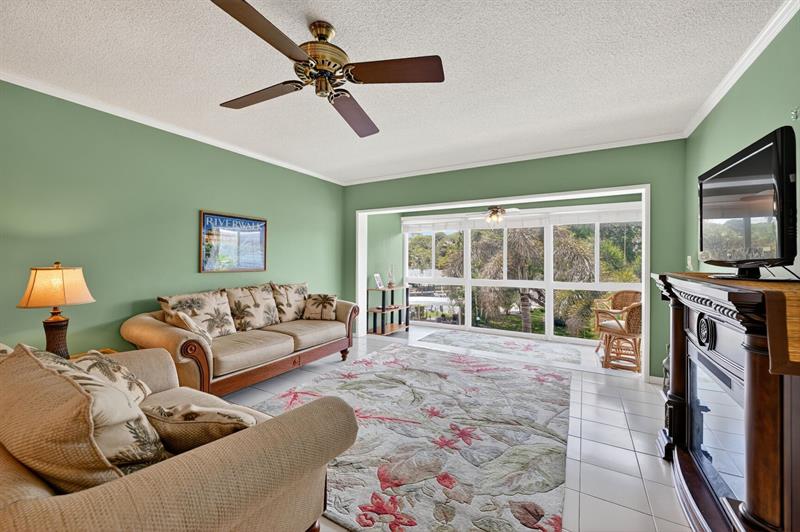 Image 7 of 25 For 1200 12th St  301