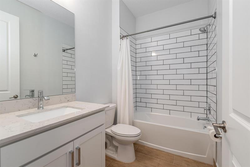 Image 19 of 50 For 4194 Marina Way