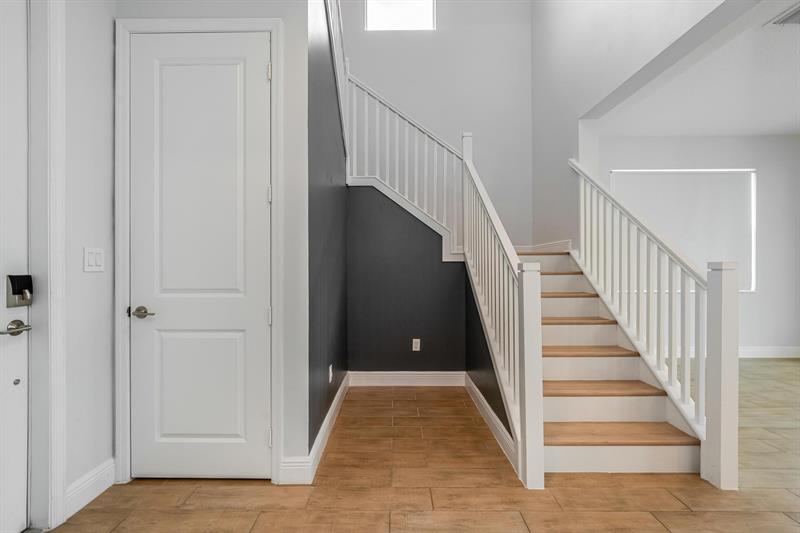 Image 21 of 50 For 4194 Marina Way