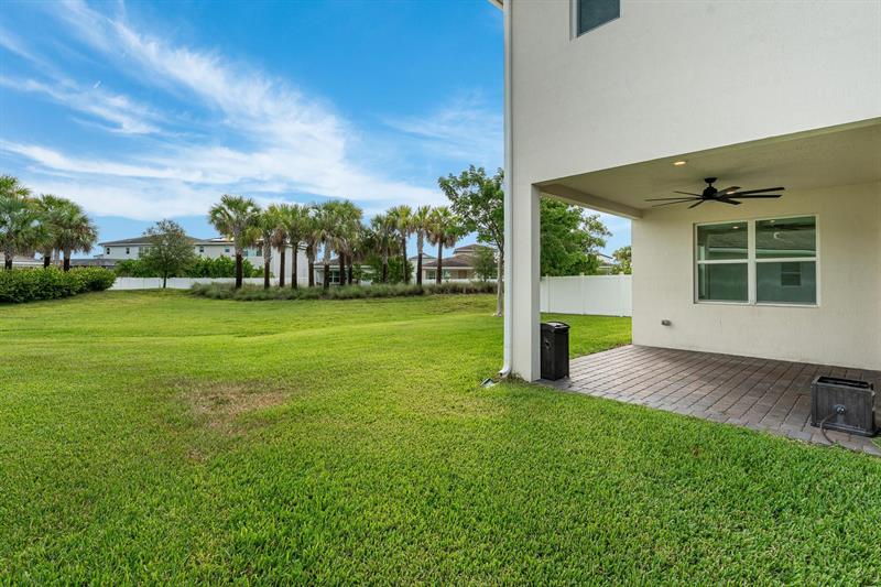 Image 3 of 50 For 4194 Marina Way