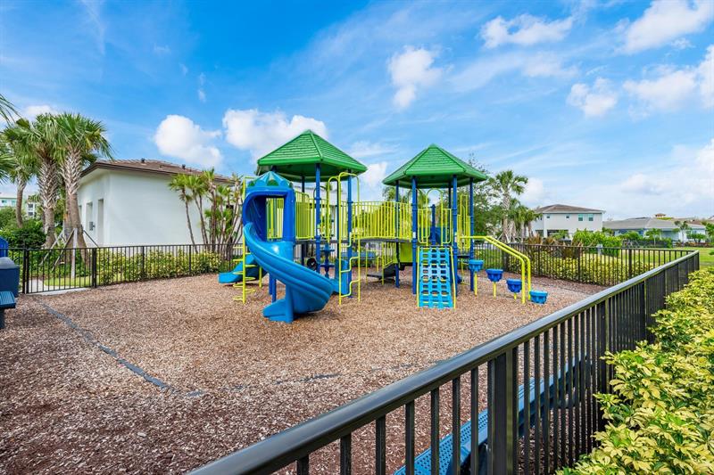 Image 42 of 50 For 4194 Marina Way